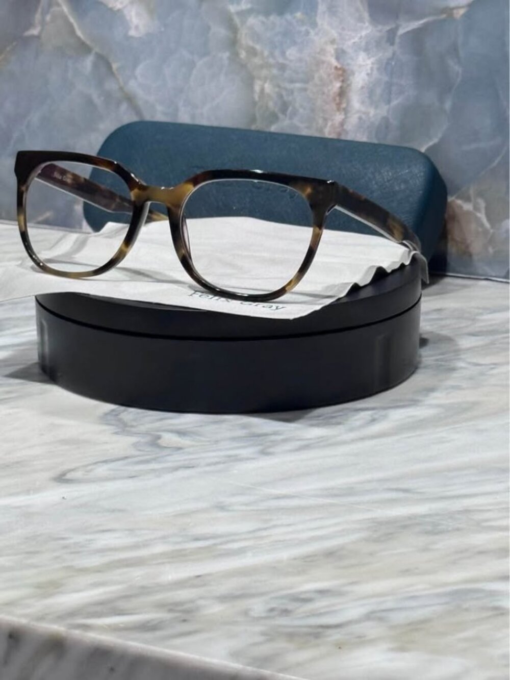 Lentes Felix Gray Tortoise para Mujer – Elegancia Profesional y Estilo Moderno